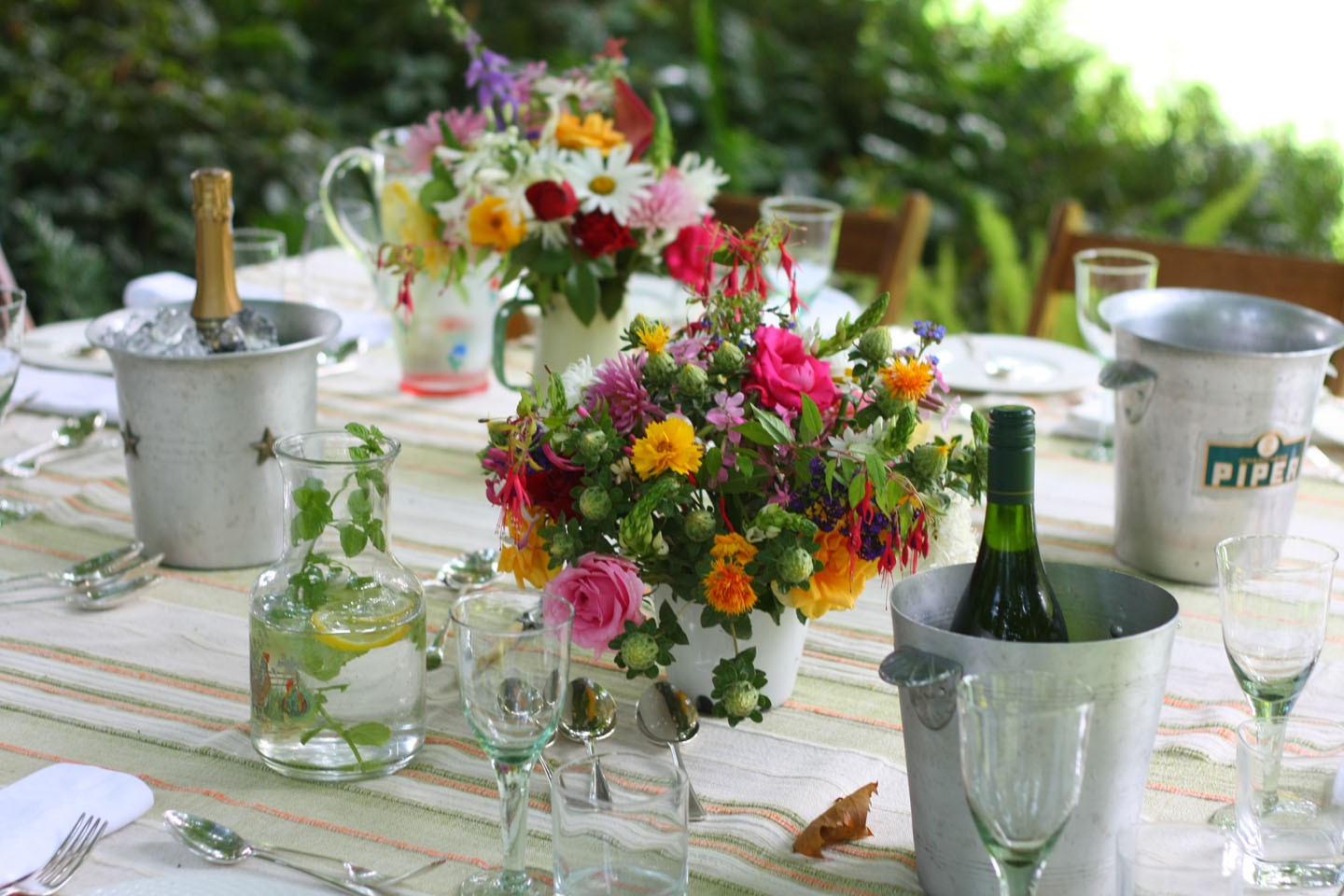 summer lunch table with flowers